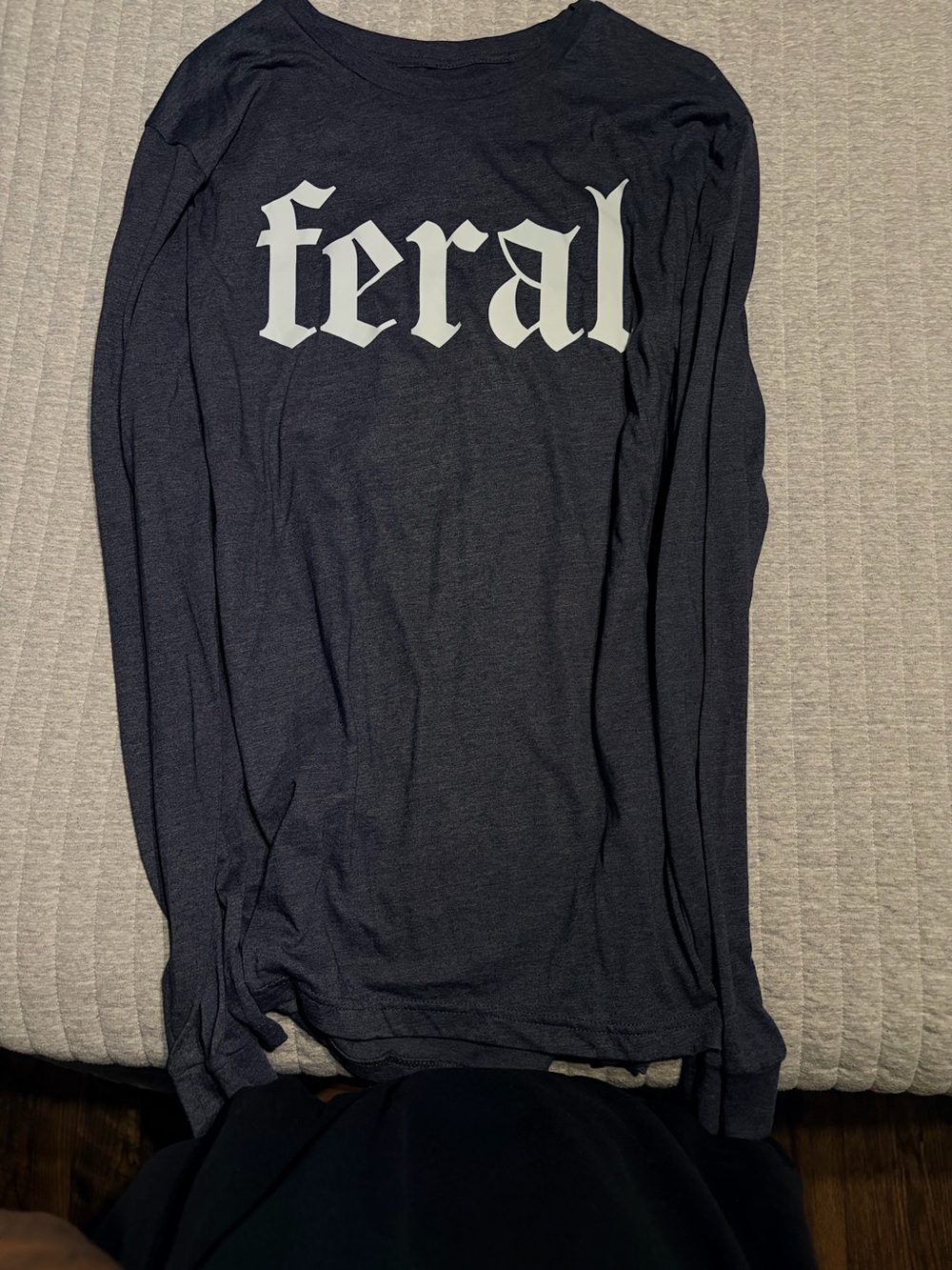 Long-Sleeve Feral Graphic Shirt - Blue